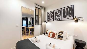 5 Schlafzimmer, Bügeleisen/Bügelbrett, Reisekinderbett, WLAN