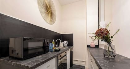 Le Marais l 5BR & A/C - Duplex Home in Paris