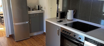 Cozy 2 room apartment and courtyard