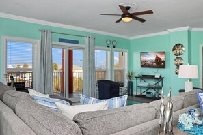 Condo, várias camas (Paradise Shores 200) | Área de estar