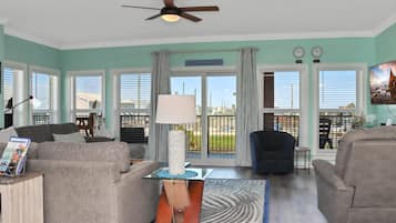 Condo, Multiple Beds (Paradise Shores 200) | Living area