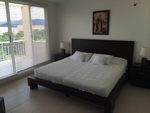 5 bedrooms, iron/ironing board, WiFi, bed sheets - Anapoima House (Anapoima)