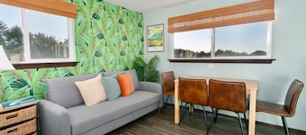 Hawaiian Themed Cottage | Ocean Views