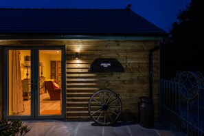House | Exterior - Tredodridge Barn Retreat (Cowbridge)
