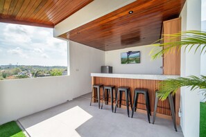 Interior - Villa Melasti Beach - 4 BR and bathrooms with Pool, AC, Cable and Roof Top Bar. (Bali)