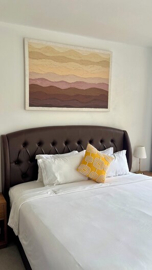 4 bedrooms, in-room safe, desk, iron/ironing board