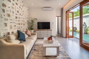 Smart TV, computer monitors