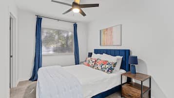 3 bedrooms, iron/ironing board, WiFi, bed sheets