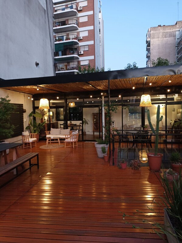Outdoor dining