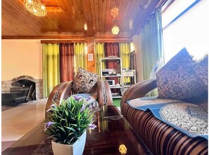 Interior - 2 Bedroom +Kitchenette include +shared lobby Villa (himachal)