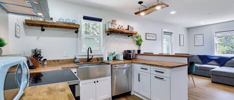 Microwave, oven, stovetop, dishwasher