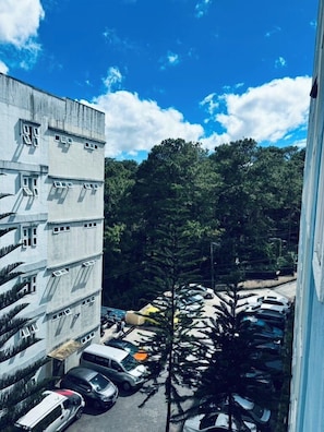 Standard Studio, Mountain View | Premium bedding, desk, laptop workspace, free WiFi