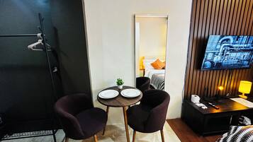 Standard Studio | Dining room
