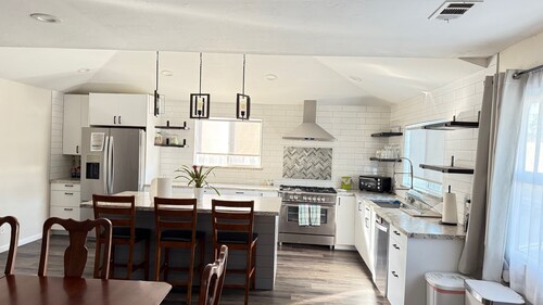 Charming 3-bedroom house in wonderful Arroyo Grande with WiFi