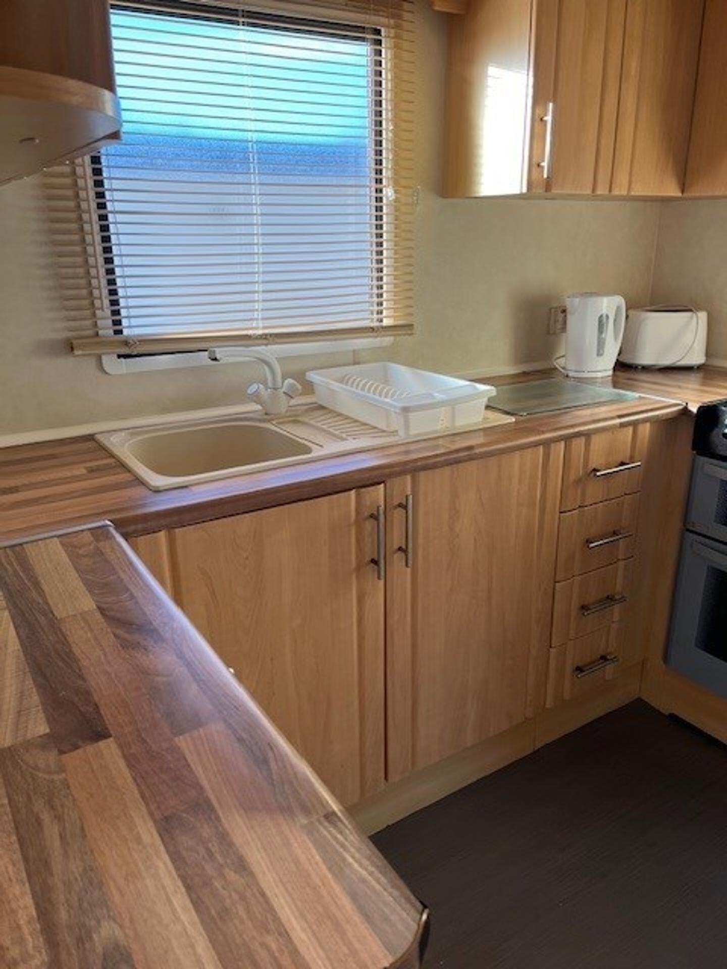 Chalet | Dapur pribadi | Lemari es, microwave, oven, dan kompor