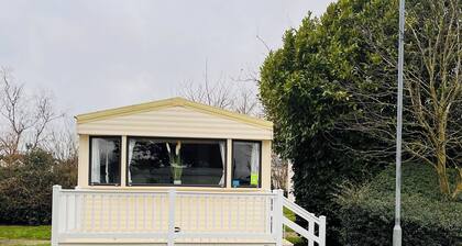 Home by the Sea - Adventure Village Access