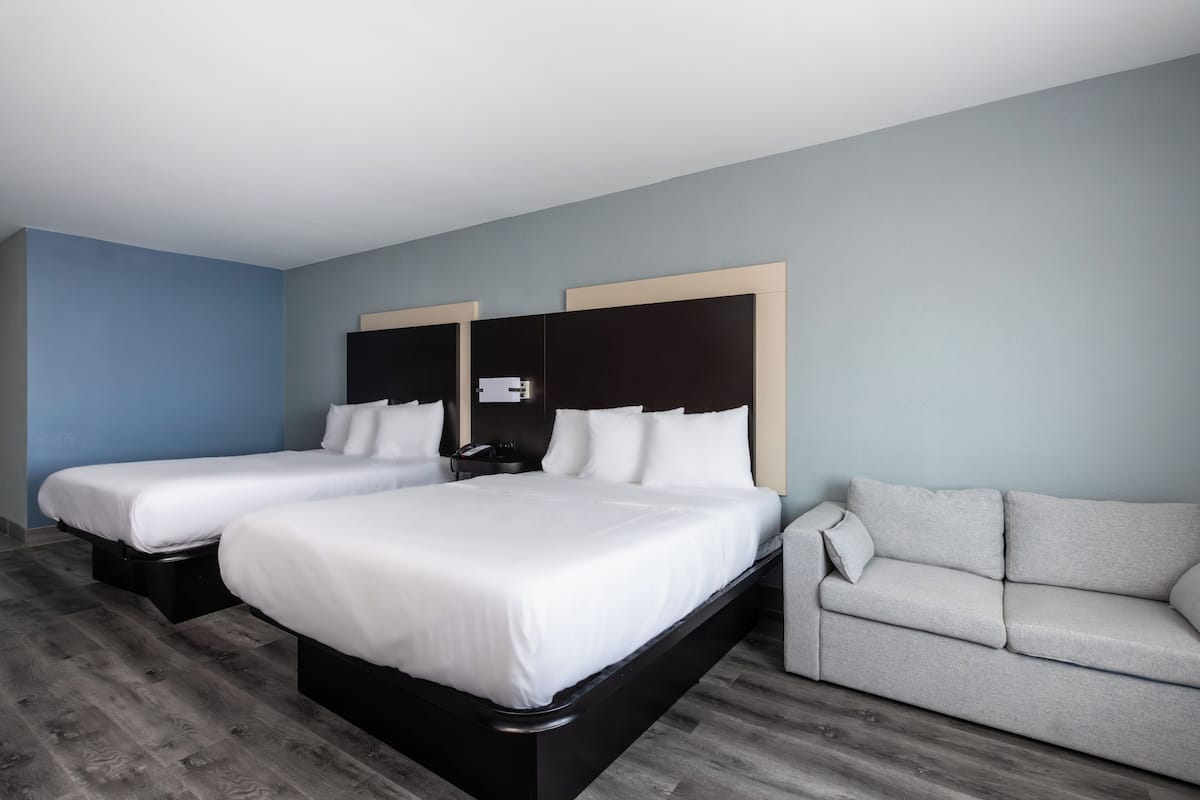 Family Double Room | Desk, laptop workspace, blackout drapes, iron/ironing board