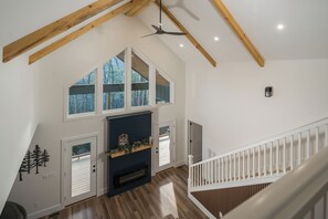 Interior - Family Retreat w/ Mtn Views, Waterfalls & Hiking. 20 Min to Boone, W Jefferson (Fleetwood)