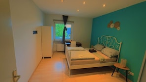 1 quarto, ferros/tábuas de passar roupa, Wi-Fi, roupa de cama