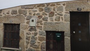 Exterior - Refugio da Serra (Belmonte)