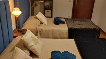 Comfort Room, Hill View