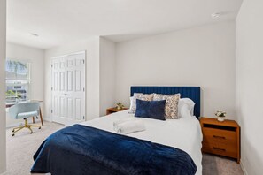 2 bedrooms, desk, iron/ironing board, travel crib