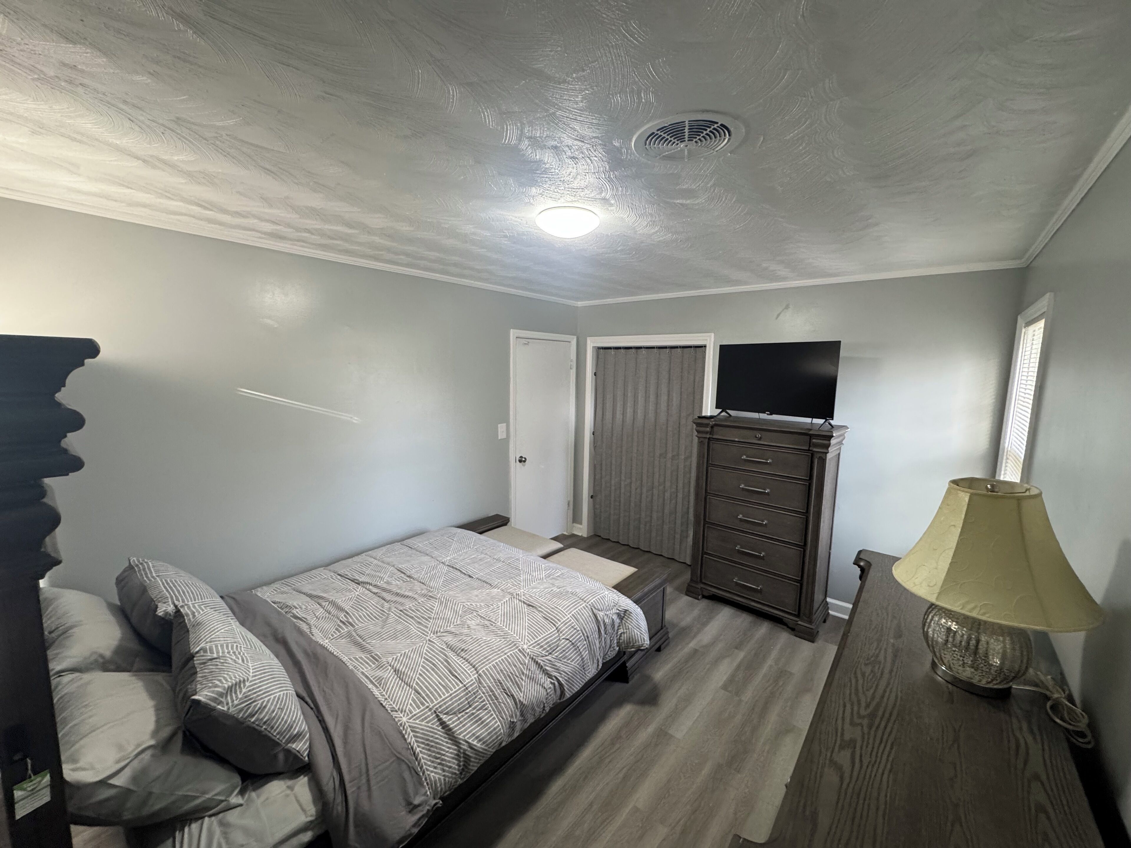 3 多间卧室、熨斗/熨衣板、免费 WiFi、床单