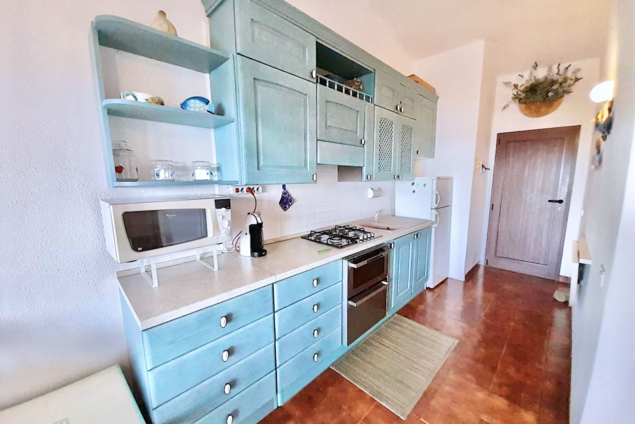 Frigorifero, forno, piano cottura, tostapane
