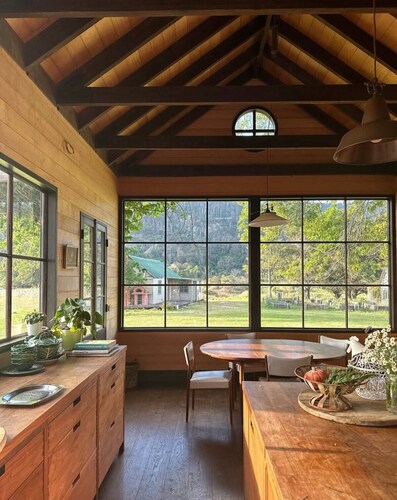 Blue Hills Luxury Farm Stay