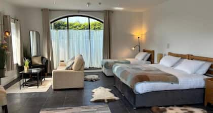 TheJewel Lodge & Spa Glengarriff Apartment with Mountain View