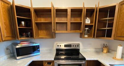 Charming 2-bedroom townhouse in lovely Fairbanks with Wi-Fi and Heated Garage