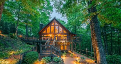 Modern Log Cabin with all the Amenities