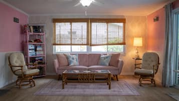 Smart-TV, fotballspill og bøker