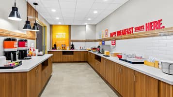 Free daily buffet breakfast