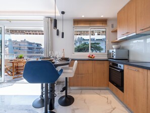 Fridge, microwave, oven, dishwasher