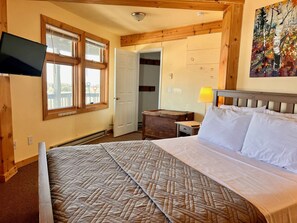 4 chambres, fer et planche à repasser, Wi-Fi gratuit, draps fournis
