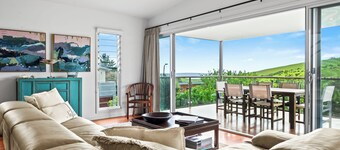 Fiskardo- Gerringong,  Views of ocean and rolling hills. 