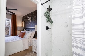 3 slaapkamers, een bureau, gratis wifi, beddengoed