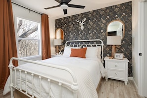 3 bedrooms, desk, free WiFi, bed sheets