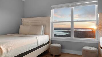 5 Schlafzimmer, Bügeleisen/Bügelbrett, kostenloses WLAN, Bettwäsche