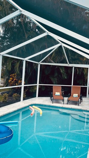 Outdoor pool, a heated pool