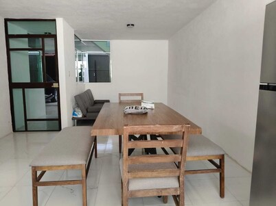 IRKEN 2 HOUSE, IDEAL FOR GROUPS OF UP TO TWELVE PEOPLE