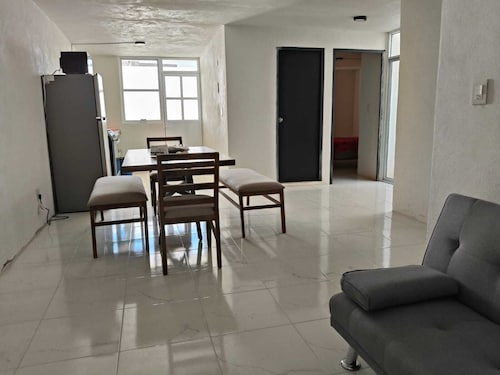 IRKEN 2 HOUSE, IDEAL FOR GROUPS OF UP TO TWELVE PEOPLE