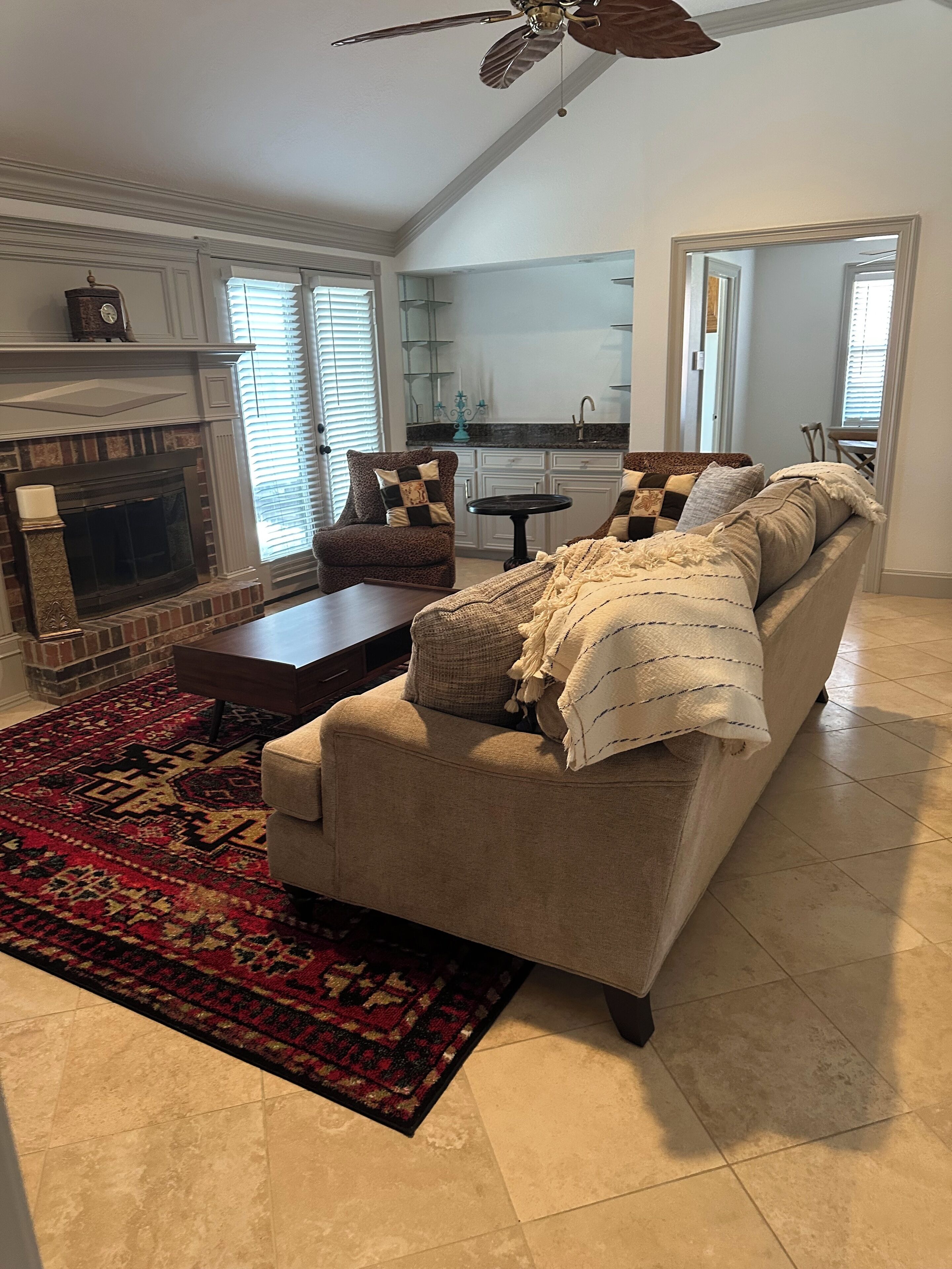 4-bedroom Home In Awesome Friendswood  Fisd Mc Casa! Fabulous Yard, Cozy Space - Pearland, TX