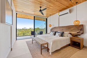 9 bedrooms, desk, iron/ironing board, free WiFi - Elegant & Contemporary Retreat with Pool & Lush Garden near Playa Grande (Playa Grande)