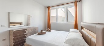 Blue Haven Talea in Tale