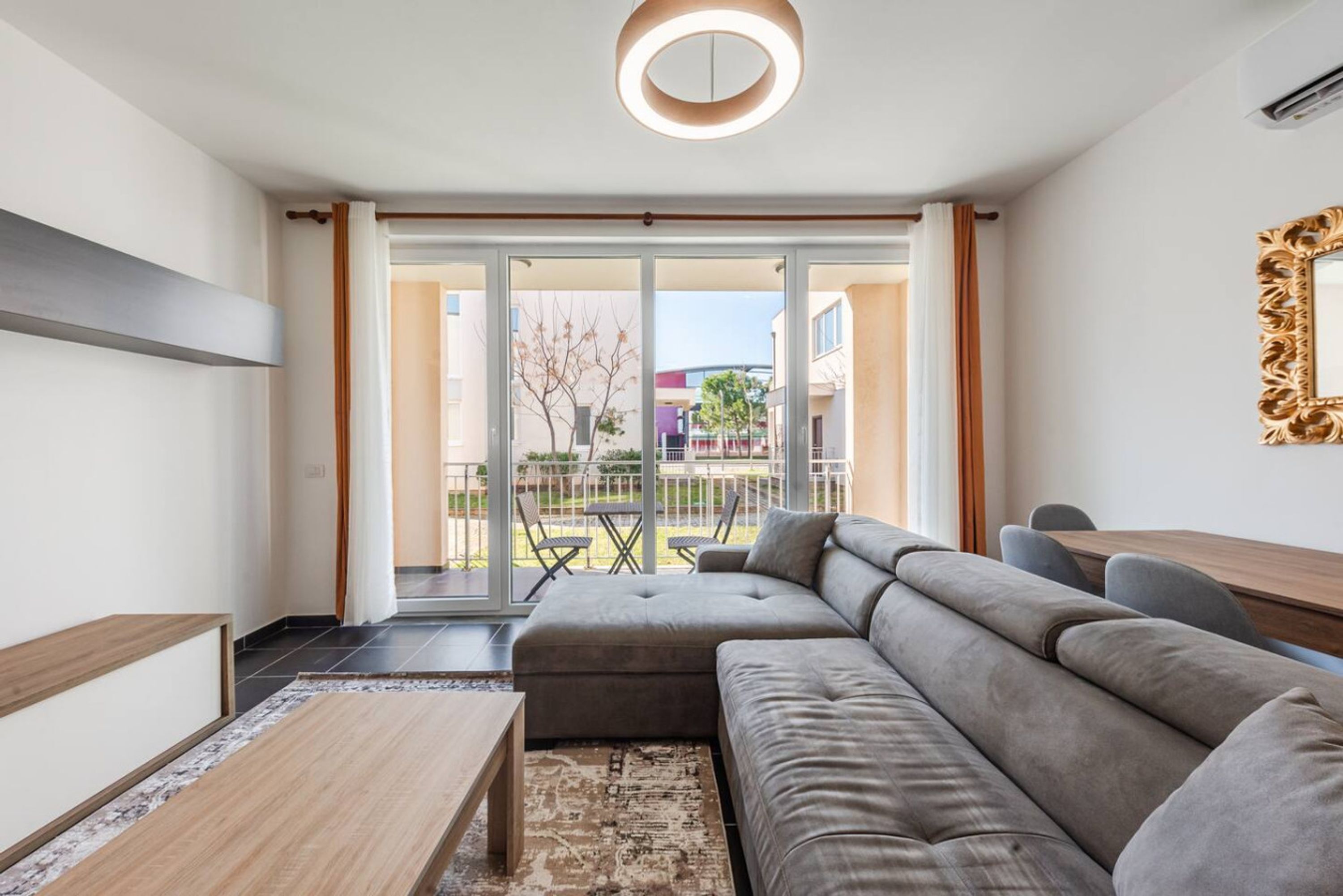 House | 2 bedrooms