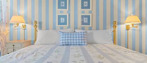 2 habitaciones, escritorio, tabla de planchar con plancha y wifi gratis