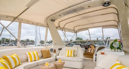 60ft Carver Yacht in Marina del Rey