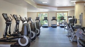 Fitness facility - Marriott's Waiohai Beach Club : New Years week : 2 Bedroom, full amenities (Koloa)